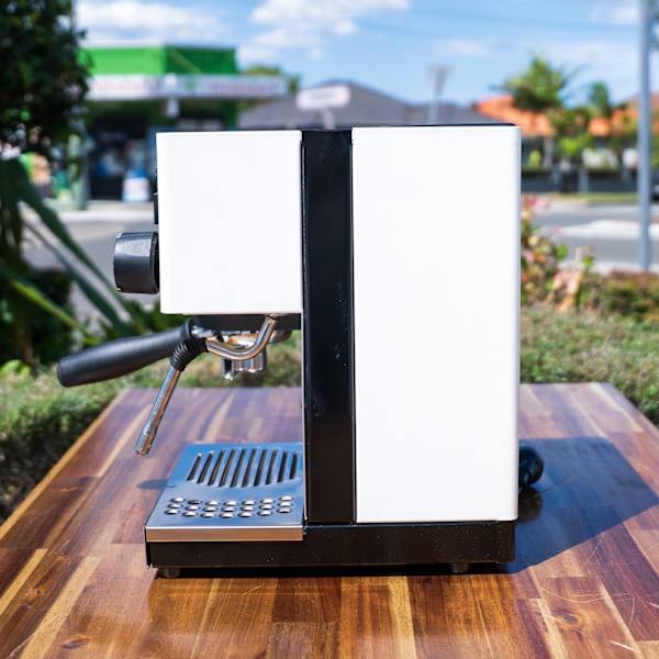 As New – White Rancilio Silvia 2025 V6 with PID Coffee Machine