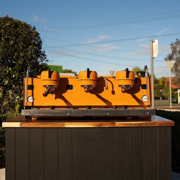 Pre-Loved Synesso S300 – Fire Orange – Fully Serviced & Ready to Go