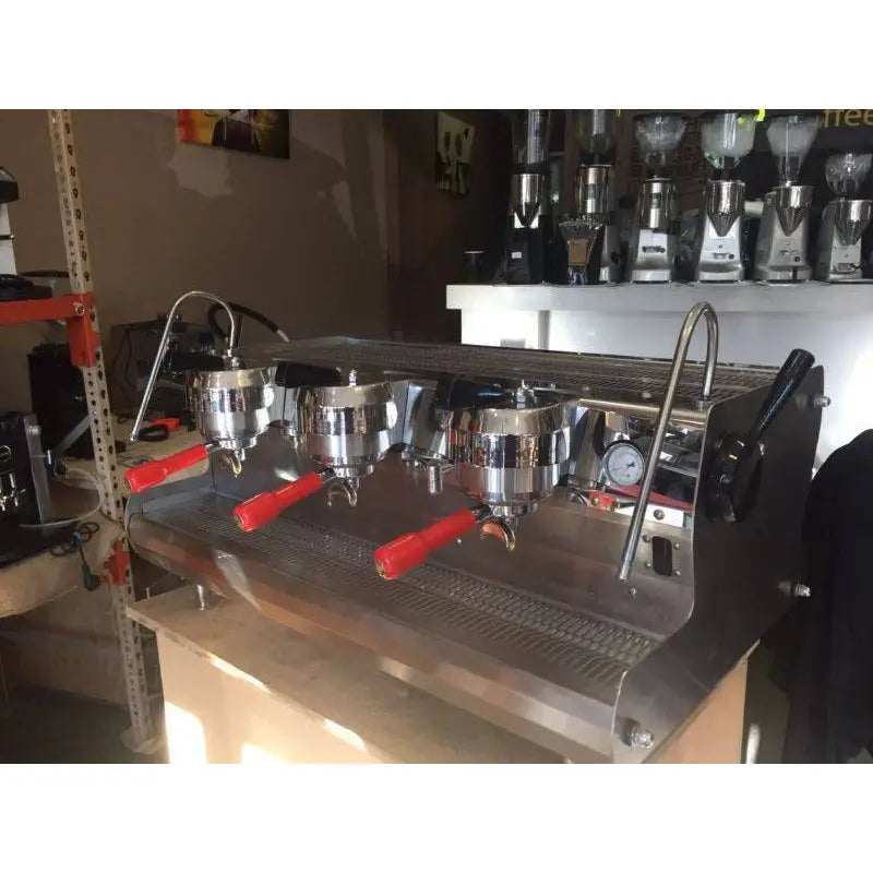 Buy Synesso As New 3 Group Synesso Syncra Paddle Commercial Coffee Di buy-synesso-as-new-3-group-synesso-syncra-paddle-commercial-coffee-di