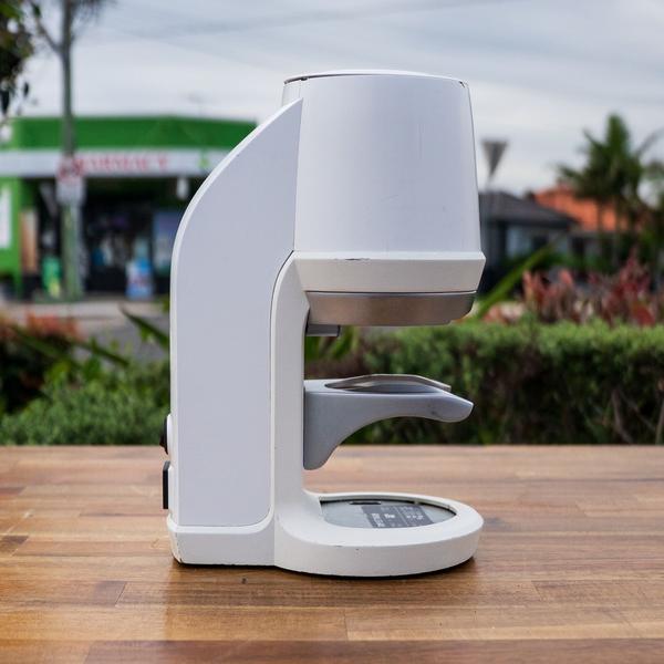 Puqpress Q1 Automatic Coffee Tamper White Commercial Barista