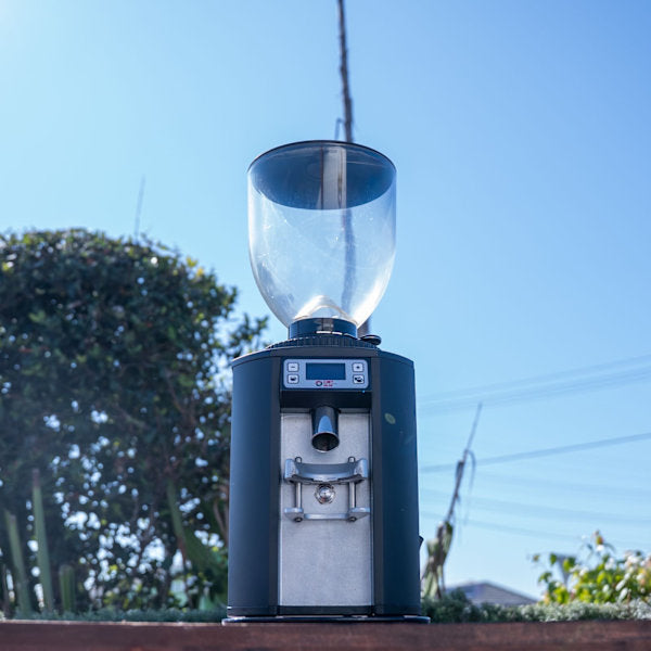 Ex-Demo DIP DS-68 Electronic Coffee Grinder – Excellent Condition