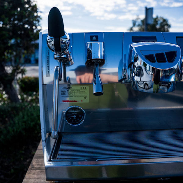 Pre Loved Victoria Arduino Black Eagle 3 Group Custom Gloss White