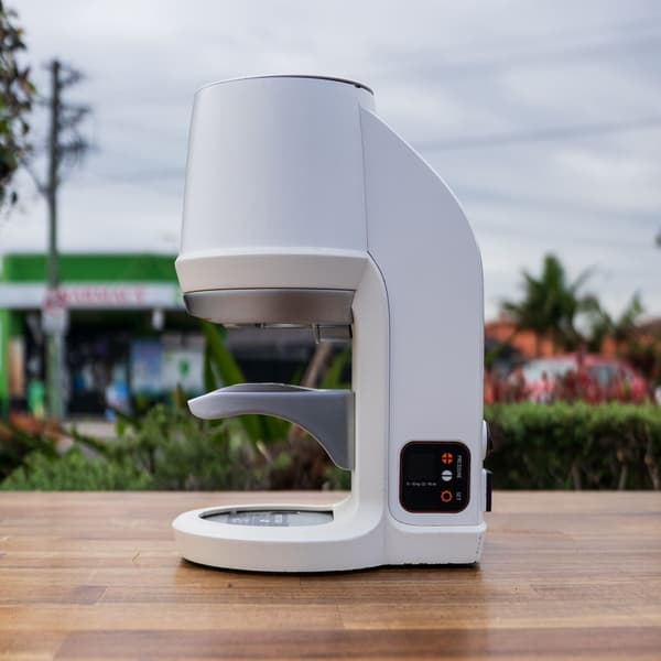 Puqpress Q1 Automatic Coffee Tamper White Commercial Barista