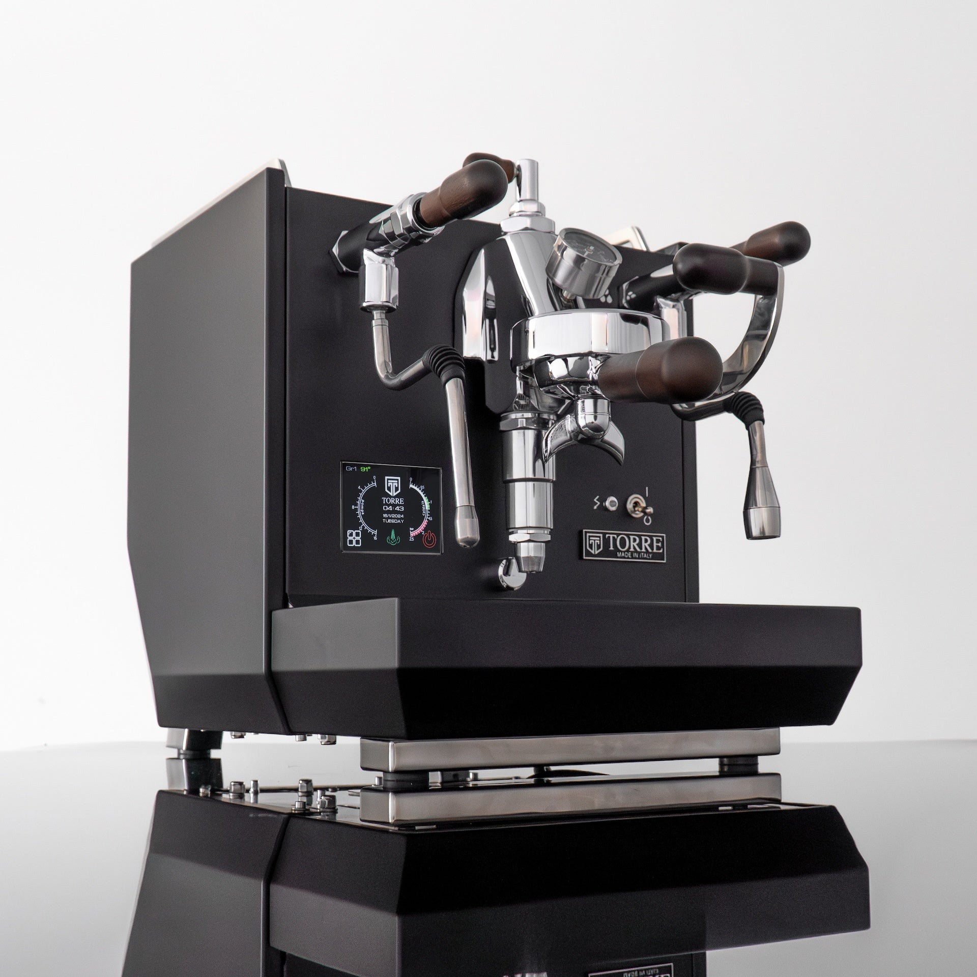 Torre Adele Matte Black With Wood Coffee Machine