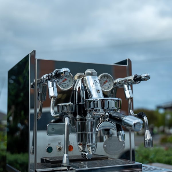 Pre Loved IMMACULATE ECM SYNCRONIKA V3 Semi Commercial Coffee Machine