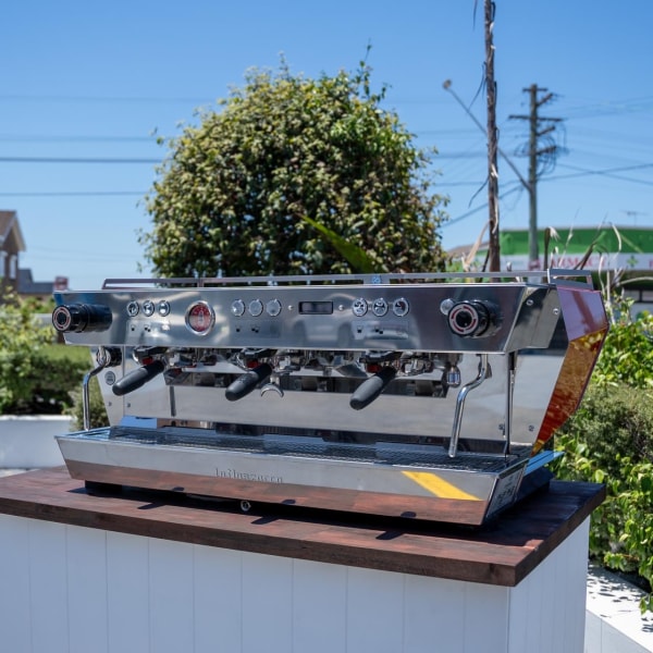 Immaculate Late Model 3 Group La Marzocco KB90 Av Coffee Machine