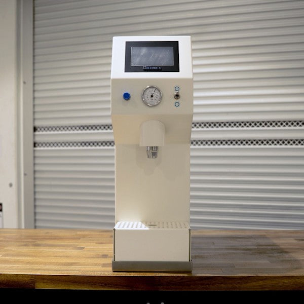 Pre-Loved Ubermilk – Automatic Milk System (White) with Jug Tray