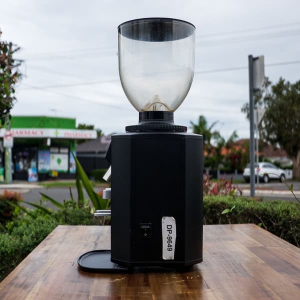DIP DS-68 Electronic On Demand Espresso Coffee Grinder V2