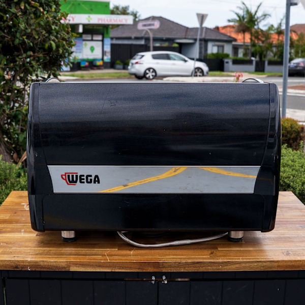 Pre-Loved Wega Polaris – 2 Group – Black 15 Amp