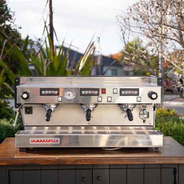 IMMACULATE 3 GROUP LA MARZOCCO LINEA AV