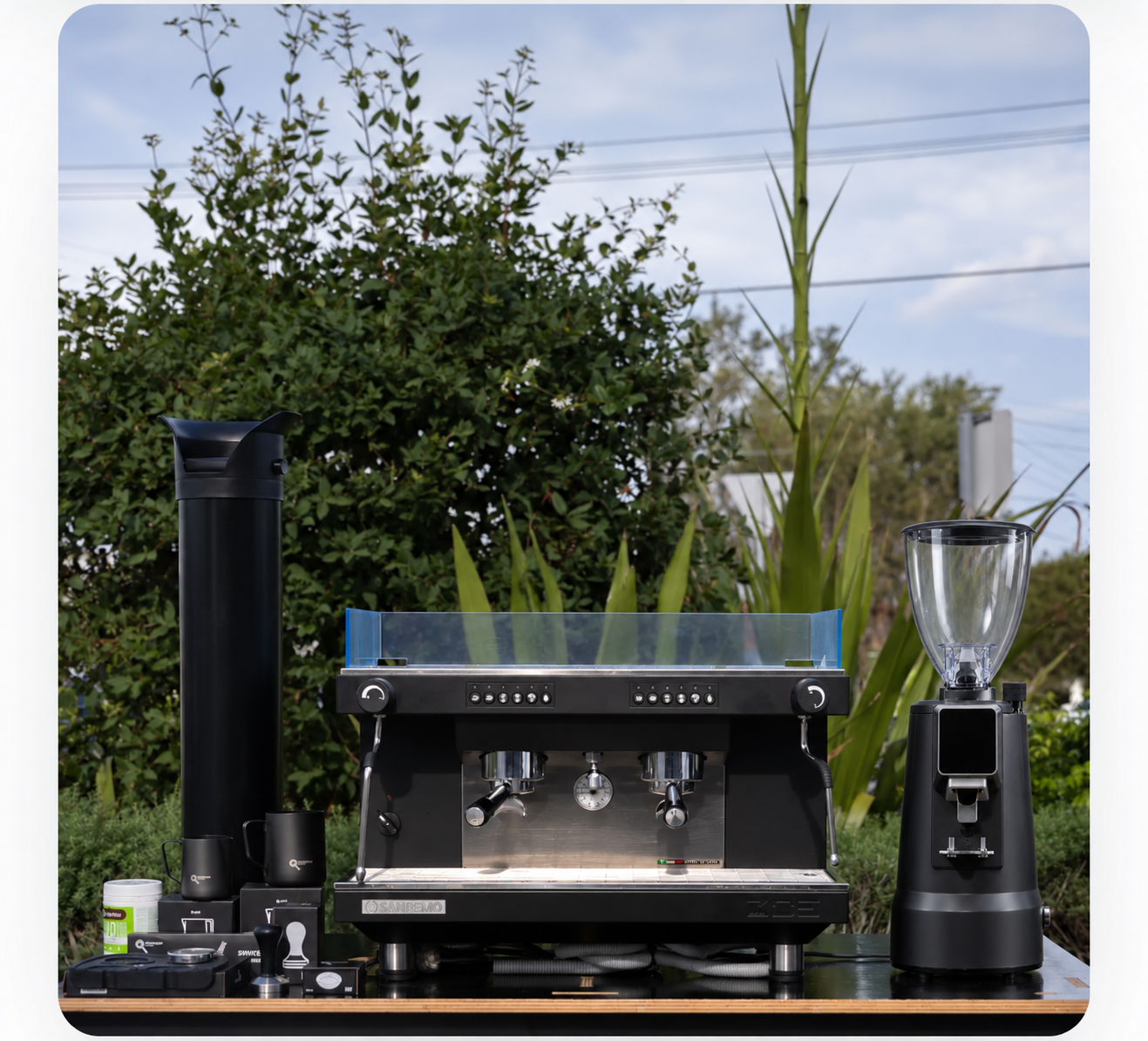 Pre-owned Sanremo Zoe & DIP DK-75 With Cafe Starter Pack Commercial Package