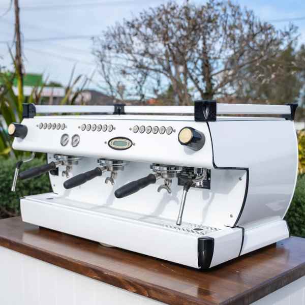 Fully Serviced 3 Group La Marzocco GB5 In Gloss White Coffee Machine