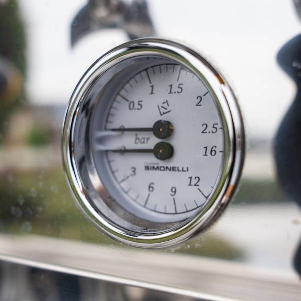 Pre Loved Nuova Simonelli Appia II 2 Group – 10 Amp – Tall Cup – Custo