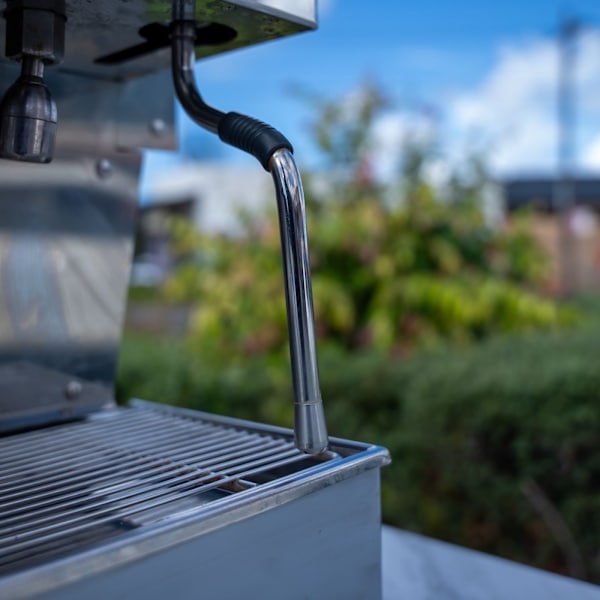 AS-NEW CUSTOM LA MARZOCCO LINEA S 3 GROUP GLOSS WHITE 9 WEEKS OLD