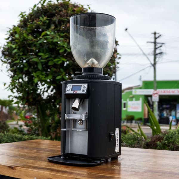 DIP DS-68 Electronic On Demand Espresso Coffee Grinder V2