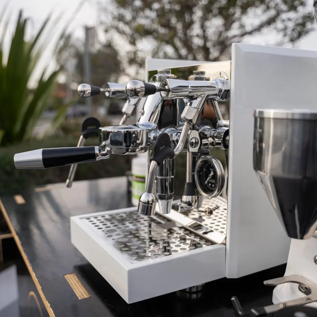 Bellezza Francesca in Custom White With Mazzer Mini Grinder