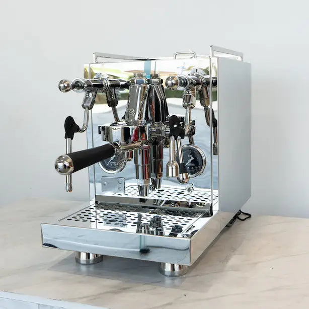 BELLEZZA INIZIO R DISPLAY FLOOR STOCK COFFEE MACHINE