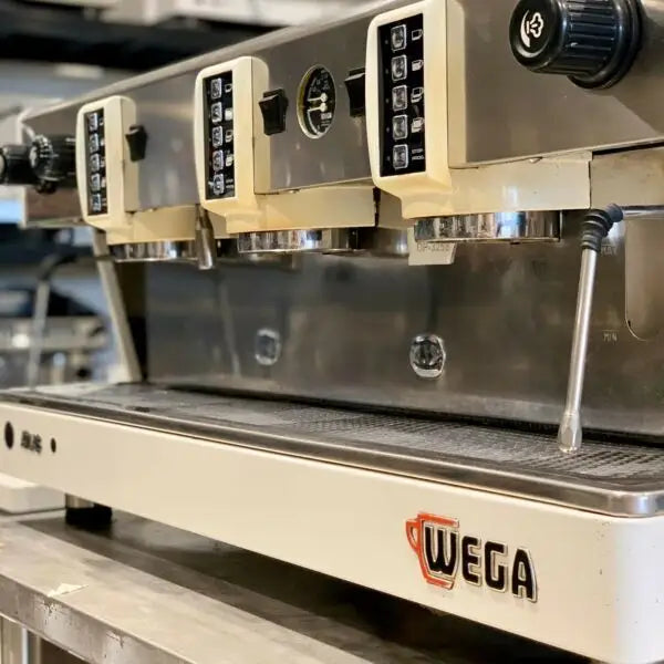 Cheap 3 Group Fully Serviced Wega Atlas Commercial Coffee