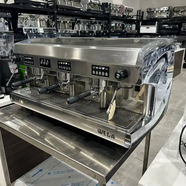 Clean Pre Loved 3 Group Wega Polaris Commercial Coffee