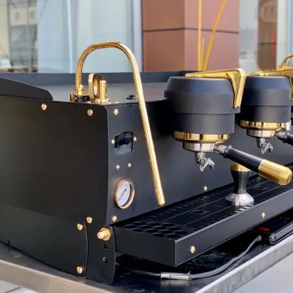 Ex Demo Custom Synesso S300 In Black&Gold Commercial Cofffee