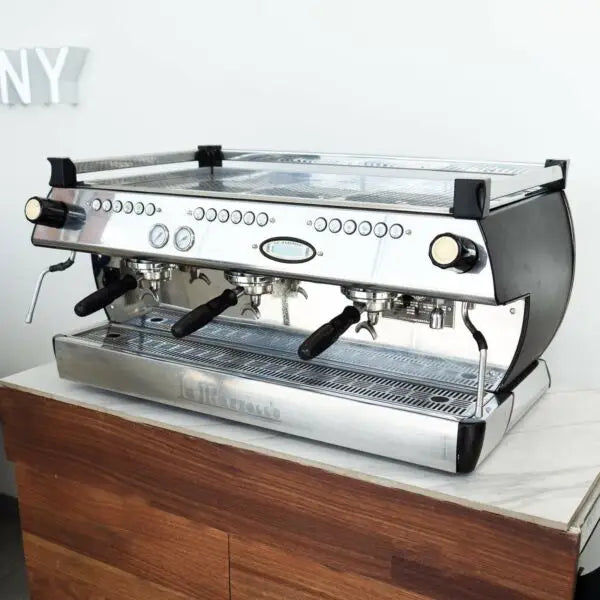 Immaculate 3 Group La Marzocco GB5 Commercial Coffee Machine