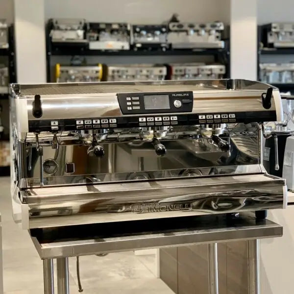 Immaculate 3 Group Nuova Simoneli Aurelia Commercial Coffee