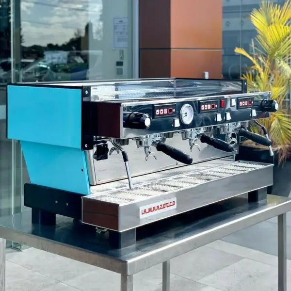 Immaculate La Marzocco 3 Group Linea Timers Commercial