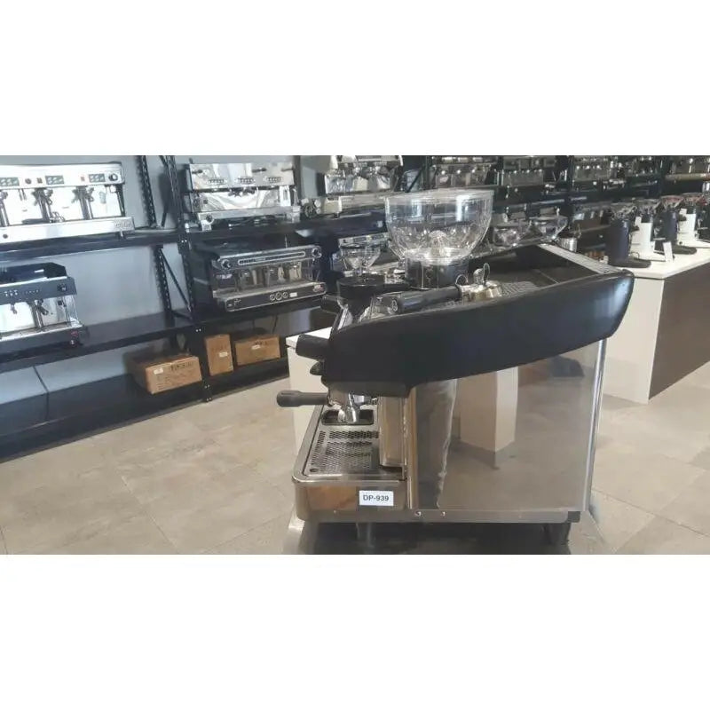 One Group 10 Amp Commercial Coffee Machine with Built In