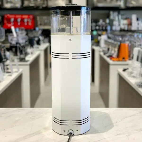 Pre Owned Quality Espresso Q9 On Demand Grinder