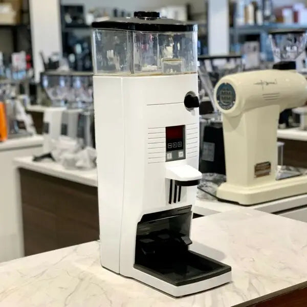 Pre Owned Quality Espresso Q9 On Demand Grinder