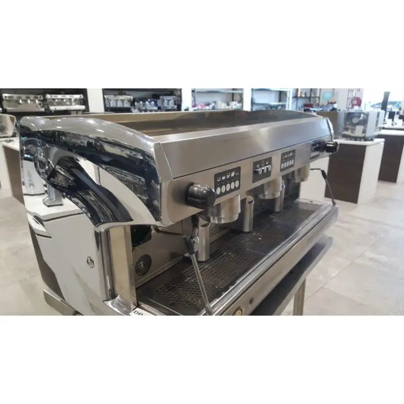 Buy Second Hand 3 Group Wega Polaris Commercial Coffee Machine Usa Di Pacci