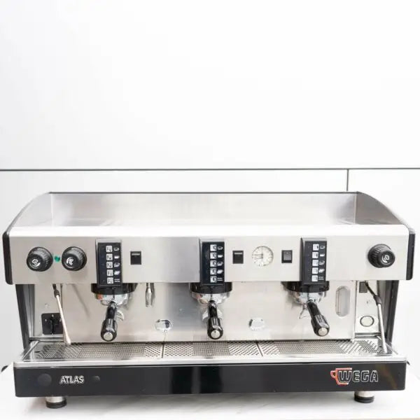 Stunning Serviced 3 Group Wega Commercial Cafe Coffee