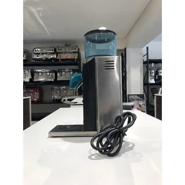 Buy Used Rancilio Rocky Doserless Grinder Good Condition Usa Di Pacci