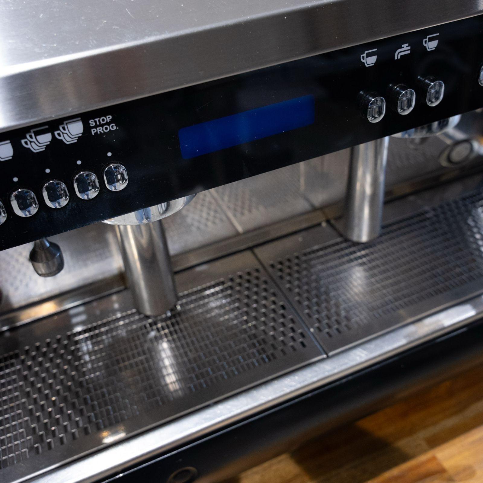 Pre-Loved Wega Polaris Tron 2 Group Tall Cup 15 Amp Coffee Machine